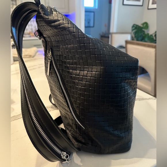 Women’s leather backpack-purse main image 12